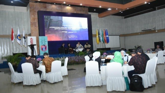 Pentingnya Keterampilan Digital dan Bahasa Inggris dalam Kompetisi Global