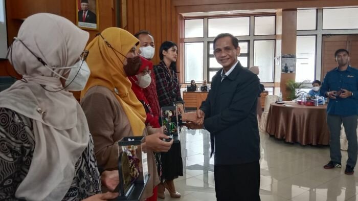 17 OPD di Pemprov Jawa Barat Raih Penghargaan Keterbukaan Informasi Publik 2022