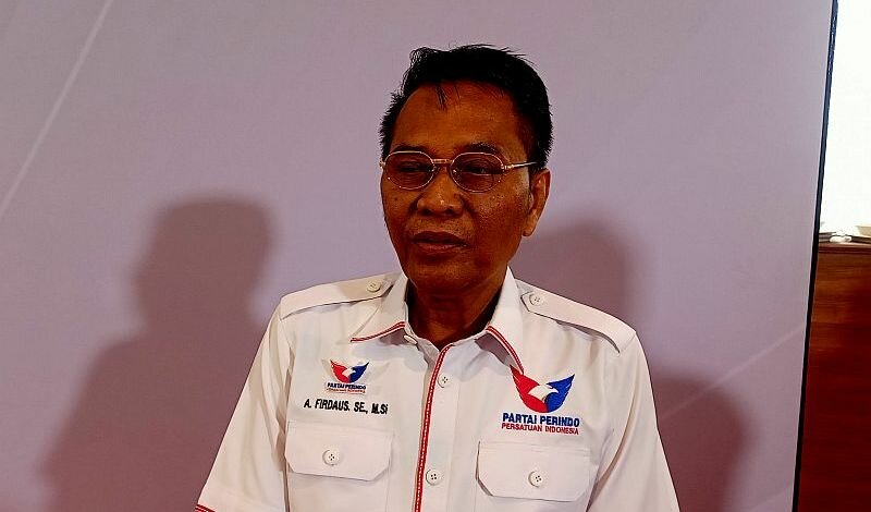 https: img.okezone.com content 2022 12 12 610 2725592 hary-tanoe-instruksikan-anggota-dprd-maju-lagi-begini-respons-ketua-fraksi-3L2O00tOpN.jpg
