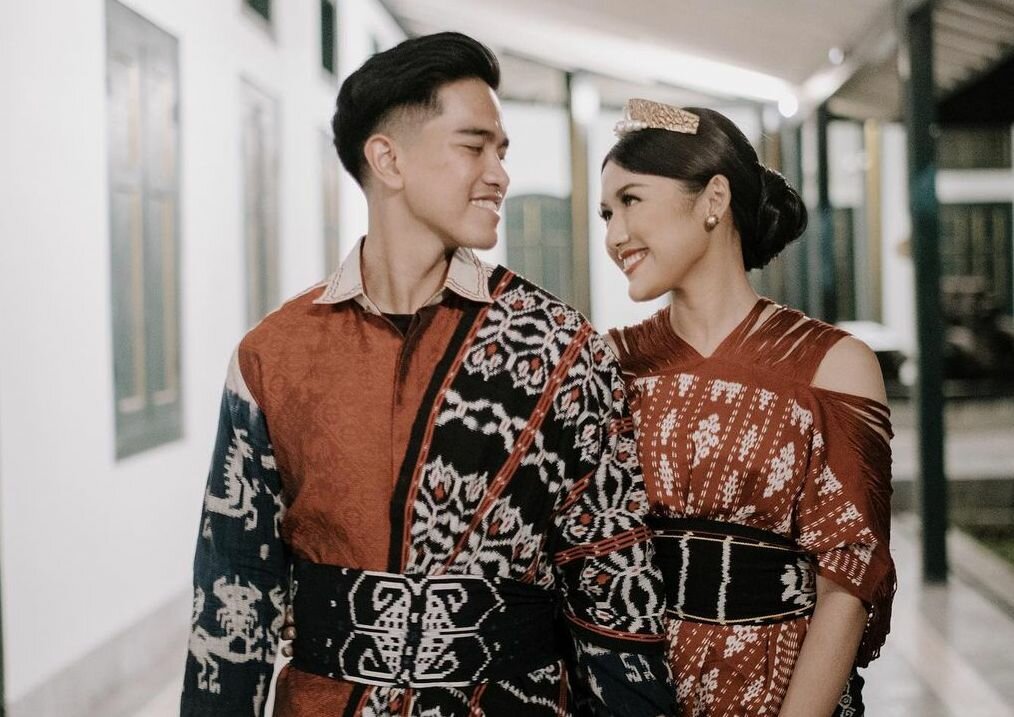 Tau Nggak Sih? Batik Motif Parang Dilarang di Pernikahan Kaesang dan Erina Gudono, Nih Kita Kasiin Alasannya!