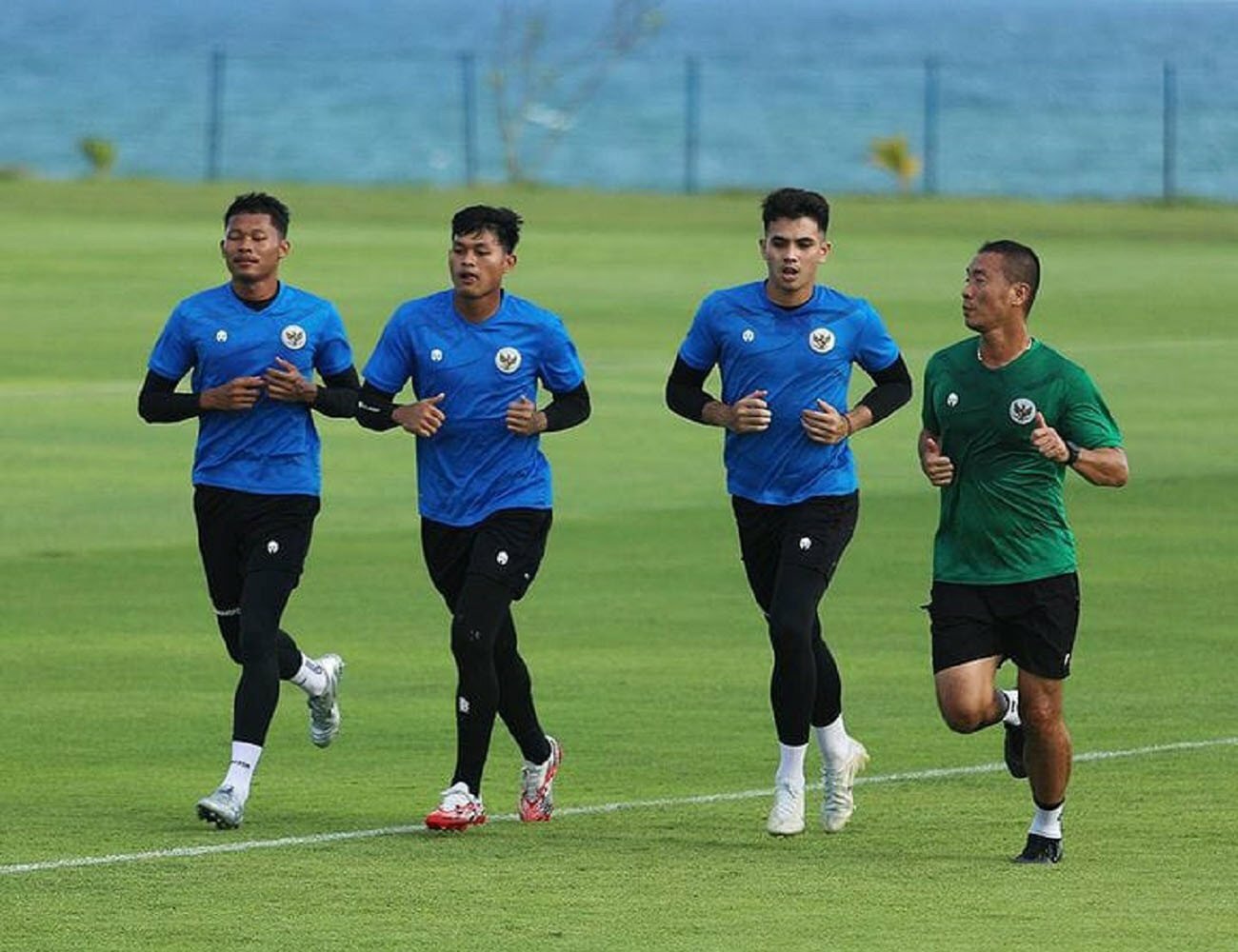 Update TC Timnas: Kim Bong soo Gembleng 3 Kiper Skuad Garuda, Nadeo Unggul Statistik - JPNN.com Bali