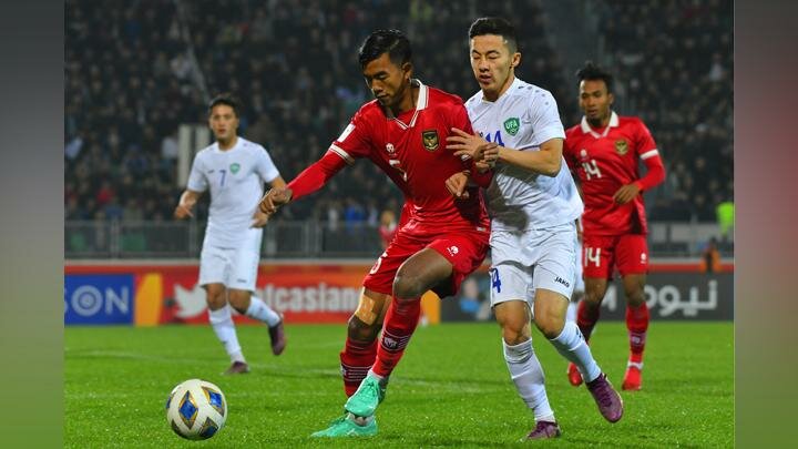 Laga timnas U-20 Indonesia vs Uzbekistan dalam pertandingan terakhir Grup A Piala Asia U-20 2023 di Stadion Istiqlol, Fergana, Uzbekistan pada Selasa, 7 Maret 2023. Dok. PSSI