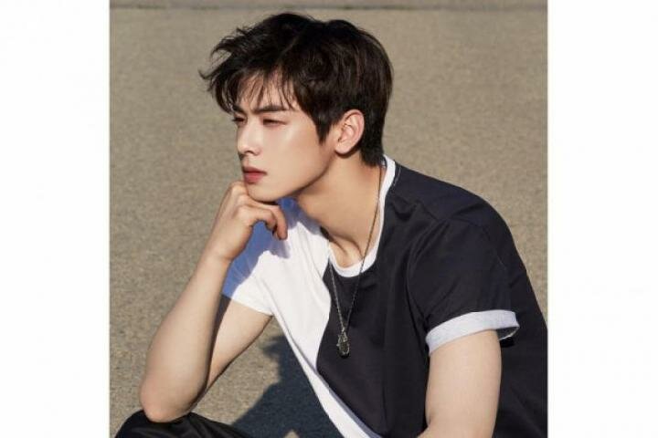 Personil grup band asal Korea Selatan, Cha Eun-woo ASTRO. Instagram.com/officialastro