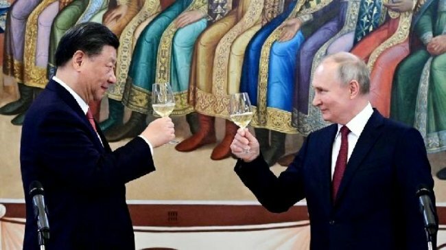 Russia Hits Ukraine with Missiles, Drones as 'Dear Friend' Xi Jinping Departs