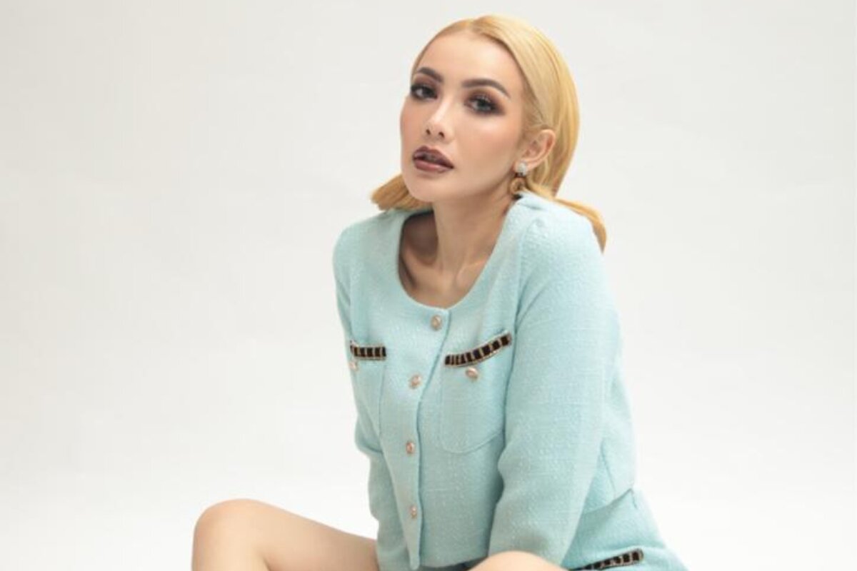 https: img.okezone.com content 2023 06 30 33 2839151 tak-puas-jadi-artis-ajeng-cikita-kini-mulai-jadi-pengusaha-Jh54oK9KtG.jpg