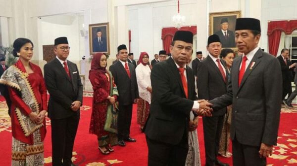 Jokowi Mandates New Kominfo Minister Resolve Social Commerce Issue