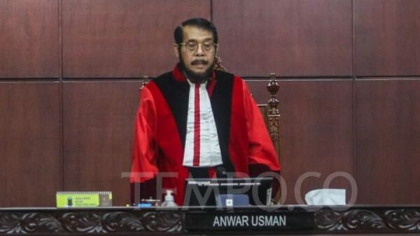 Majelis Kehormatan MK Periksa Anwar Usman Hari Ini