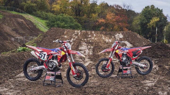GASGAS MC 250F dan MC 450F Factory Editions, Banyak Ubahan untuk Tahun 2024