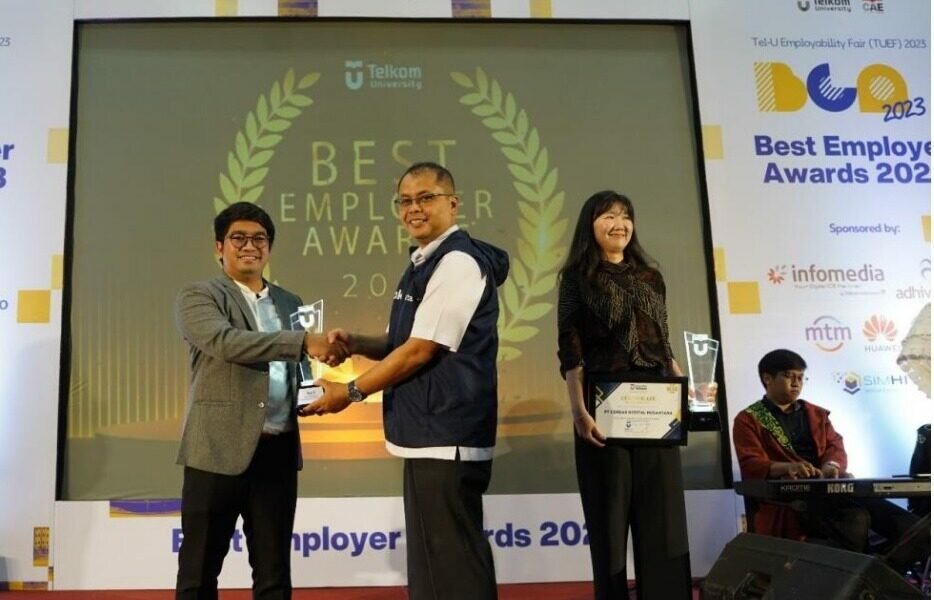 Sertifikasiku Berjaya di Tel-U Career Days: Raih Penghargaan Top 4 Best Training and Development for New Hires