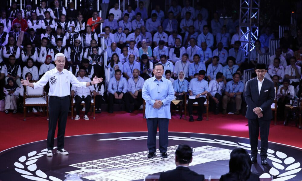 Ganjar Tawarkan Internet Gratis dan Kemudahan Akses Kesehatan