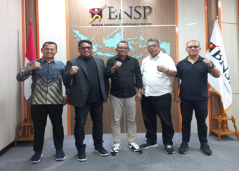 Foto : Tampak Komisoner BNSP Prof Amilin, Syamsi Hari (Ketua) NS Aji Martono, Adi Mahfudz. (Doc.BNSP)