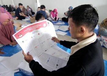 Hari pertama sortir lipat, 250 warga Kota Padang terlibat