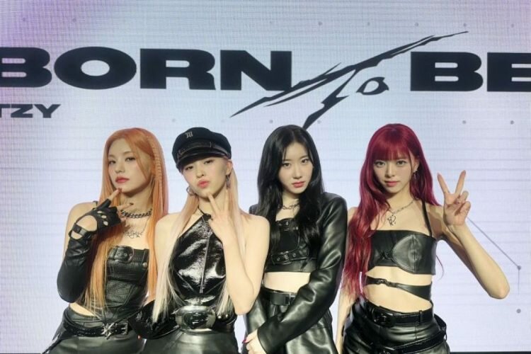 ITZY janjikan penampilan panggung berenergi lewat “Born to Be”