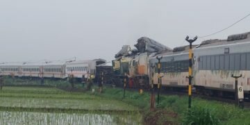 Kesaksian Penumpang Jelang ‘Adu Banteng’ KA Turangga dan Commuter Line Bandung Raya