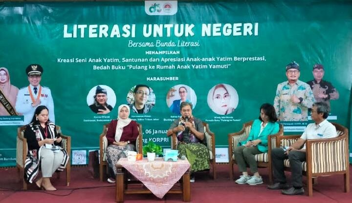 Narasumber talkshow bertajuk Yamuti dan Literasi untuk Negeri terdiri dari sastrawan dan penulis, Kurnia Effendi, Hermawan Aksan, Ratna Ayu Budiarti, dan Windy Martinda, Bandung, Sabtu, 6 Januari 2024/Foto: Doc. Pribadi.