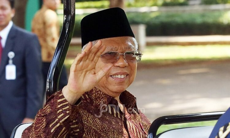 Salam 3 Jari di HUT PDIP, Ma