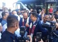 Anies Disambut Lautan Manusia di Bandara Kualanamu, Lihat Wajah Surya Paloh! - JPNN.com Sumut