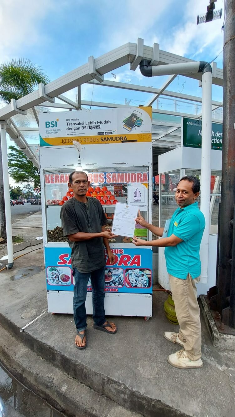https: img.okezone.com content 2024 02 13 11 2969663 perkuat-ekosistem-halal-bsi-permudah-pembayaran-sertifikasi-halal-umkm-gUmYSVq1O5.jpeg