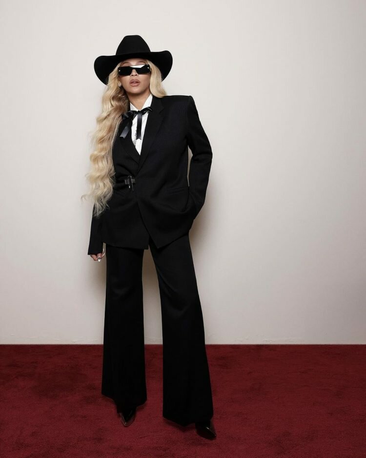 Beyonce Beri Sentuhan Gaya Koboi pada Tren Coquette