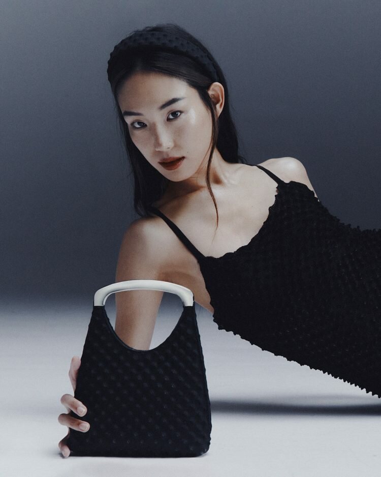 Charles & Keith Rilis Koleksi Kapsul dengan Desainer Visioner, Chet Lo
