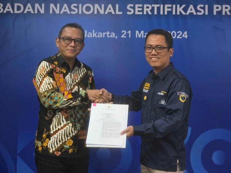 Penyerahan Sertifikat Lisensi LSP Bank Mandiri oleh BNSP: Langkah Penting dalam Peningkatan Kualitas SDM